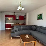 Gridi's Coastal Escape Lägenhet Golem (Tirana)