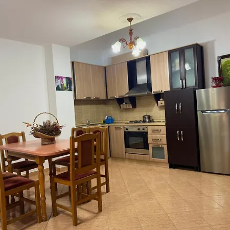 Daire Gridi's Coastal Escape Golem (Tirana)