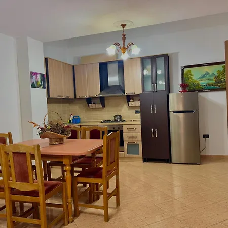 Gridi's Coastal Escape